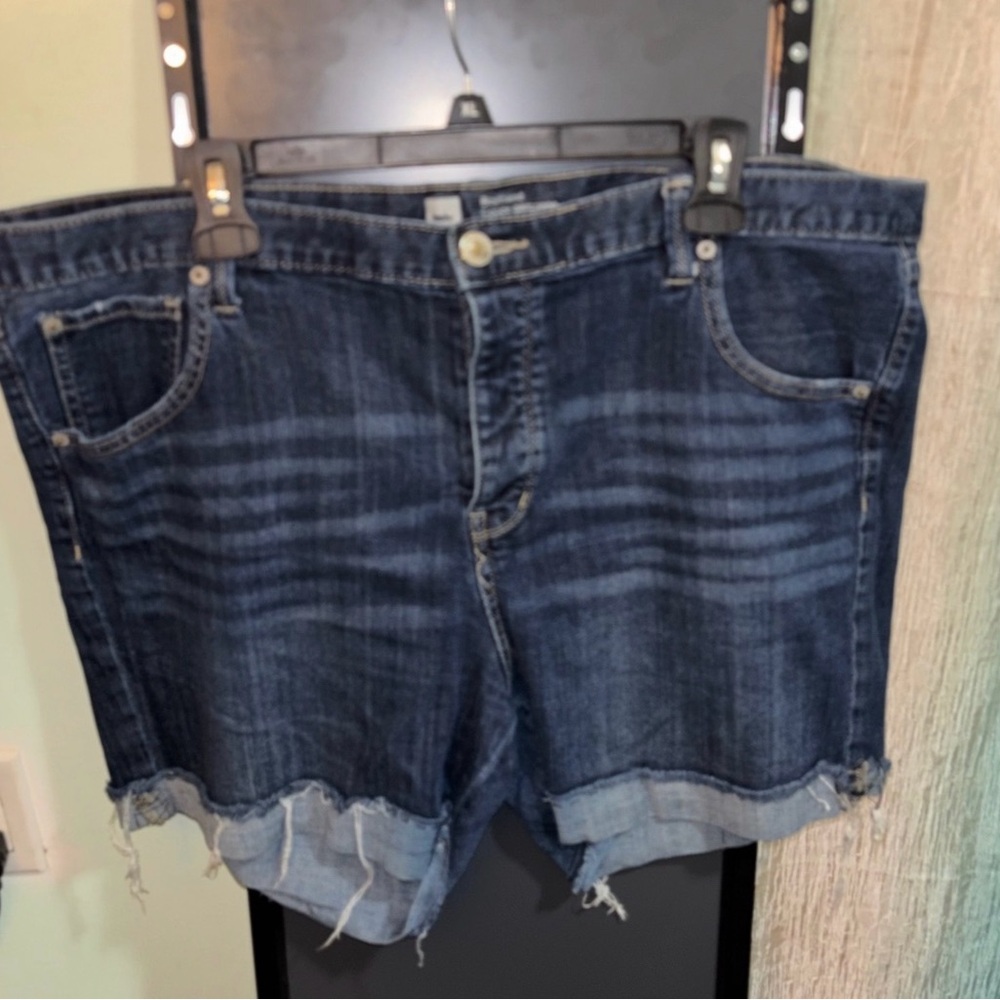 Casual Summer Outfit - shorts, tank top, t-shirt (18/XL)